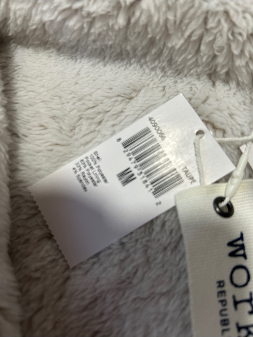 NWT Workshop Medium- Fleece Cream jacket - Picture 2 of 6